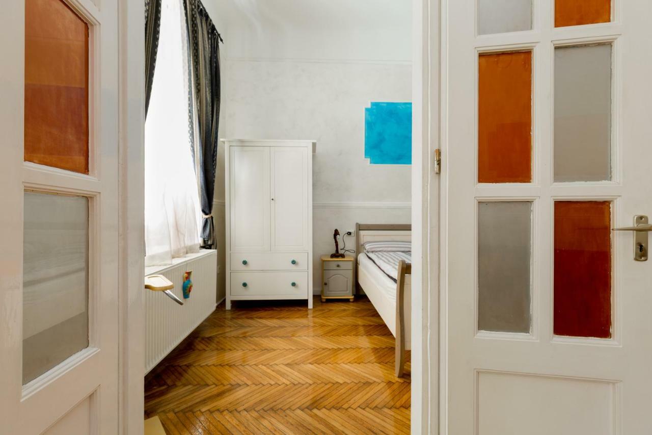 Budapestapartment9 Luaran gambar